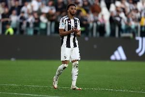 安莎社：凯利在世俱杯肌肉受伤，昨日归队接受尤文检查