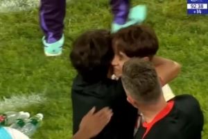 人民网：体育场不是泄愤场，球迷看台也不是“耍流氓”的法外之地