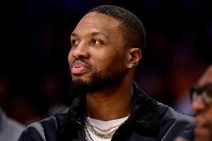 韦德：利拉德的传奇性远超一个总冠军 他终身无冠仍是狠角色