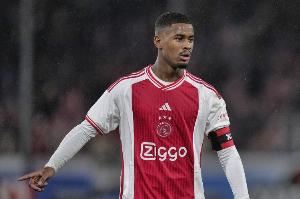 荷媒：切尔西周三下午首次报价哈托，阿贾克斯认为数额还不够高