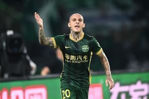 足球报谈中超新外援：佼佼者即插即用，打出令人恐怖的数据