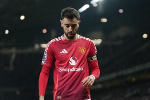 B费：战平埃弗顿球队有些懒散，在曼联场上场下你都不能犯错