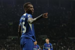 邮报列纽卡伊萨克替代者候选：拉尔森、沃特金斯、穆尼斯、杰克逊