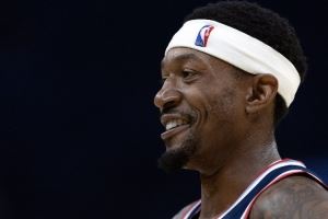 武圣：不想说比尔的生涯被浪费了 但他真的不该一直待在烂队