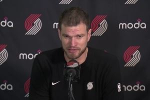 时间要自己争取！斯普利特：我会观察谁在主动冲抢 以此调整轮换