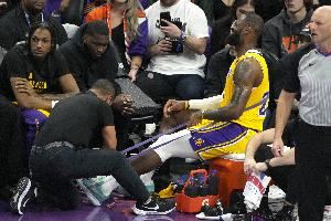 托尼-阿伦：我给你算算老詹一年保养花多少 光训练团队就不止百万